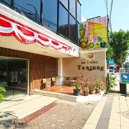 Hotel Tanjung Σουραμπάγια Εξωτερικό φωτογραφία