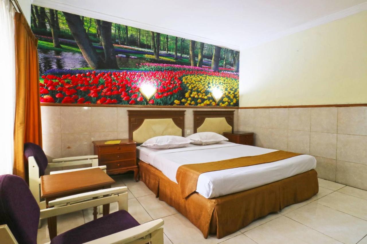 Hotel Tanjung Σουραμπάγια Εξωτερικό φωτογραφία