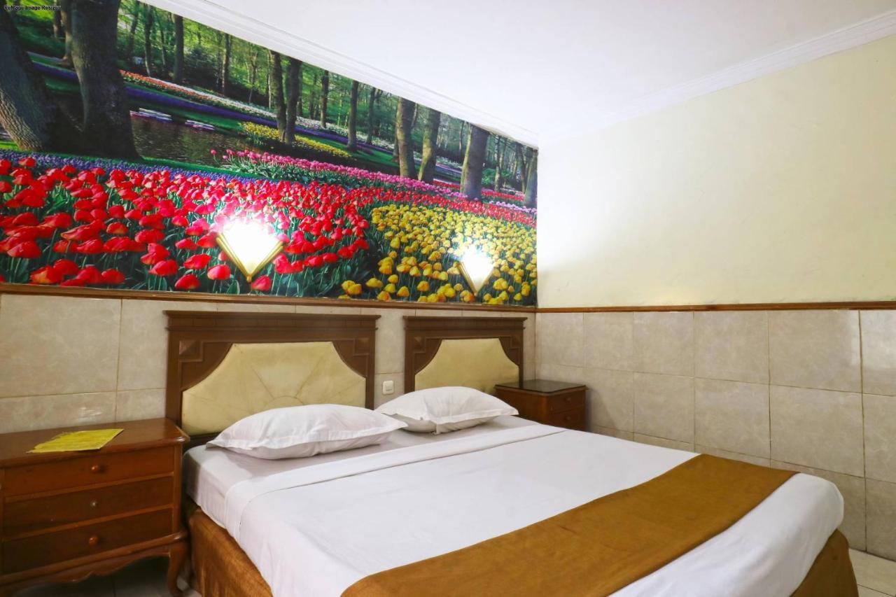 Hotel Tanjung Σουραμπάγια Εξωτερικό φωτογραφία