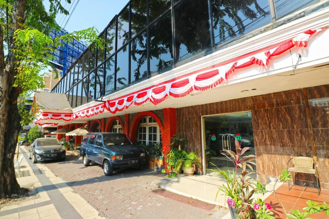 Hotel Tanjung Σουραμπάγια Εξωτερικό φωτογραφία