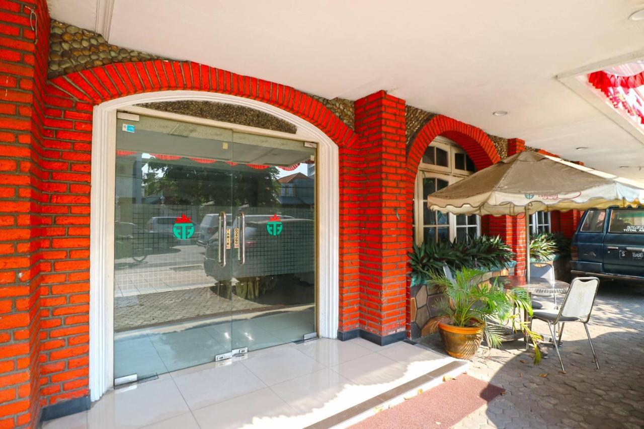 Hotel Tanjung Σουραμπάγια Εξωτερικό φωτογραφία